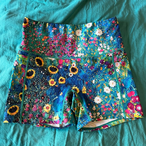 BLACKMILK Klimt Collage Pink HW Smack Downs Yoga Shorts - Limited - Picture 1 of 4